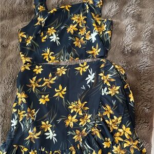 Floral Sleeveless Dress with Yellow Flowers